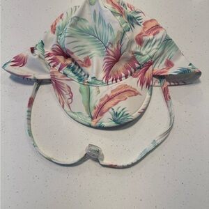(B22) Swim Hat